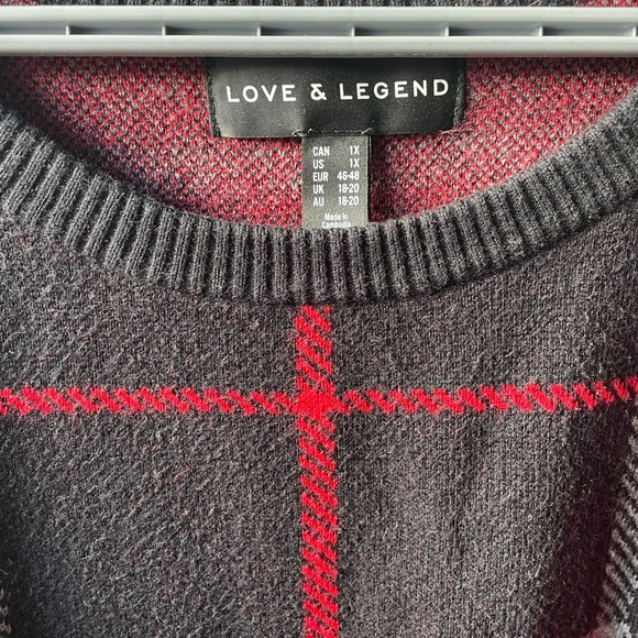 🎁 2/$40 🎁 Cold Shoulder Plaid Holiday Sweater 🎄 - Picture 2 of 3